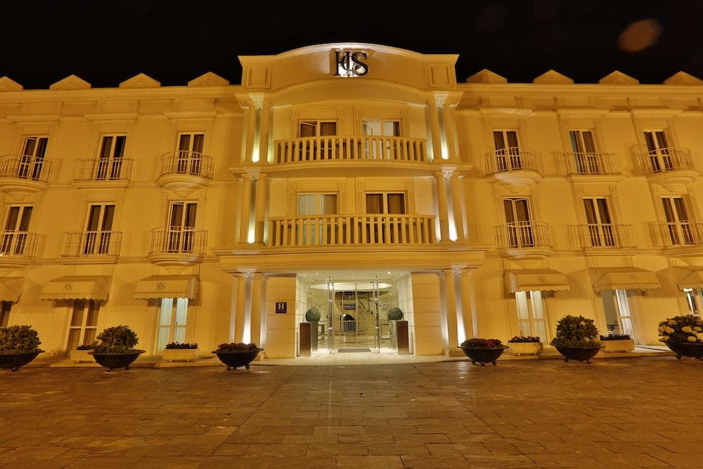 Gran Hotel Suances Exteriör bild